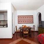 Aura Club Apartmanhotel 3*