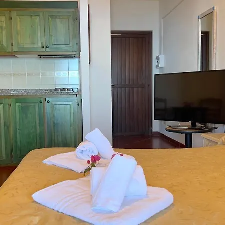 Aura Club Torre Delle Stelle Residence מלון דירות