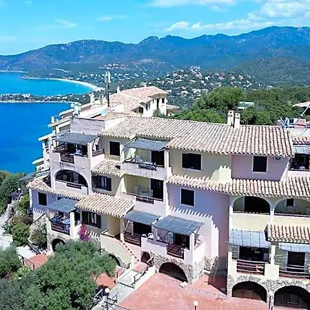 Aura Club Apartahotel