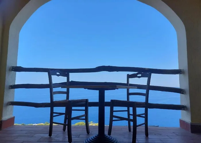 Aura Club 3* Torre delle Stelle