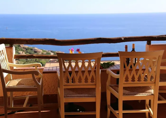 Aparthotel Aura Club 3*